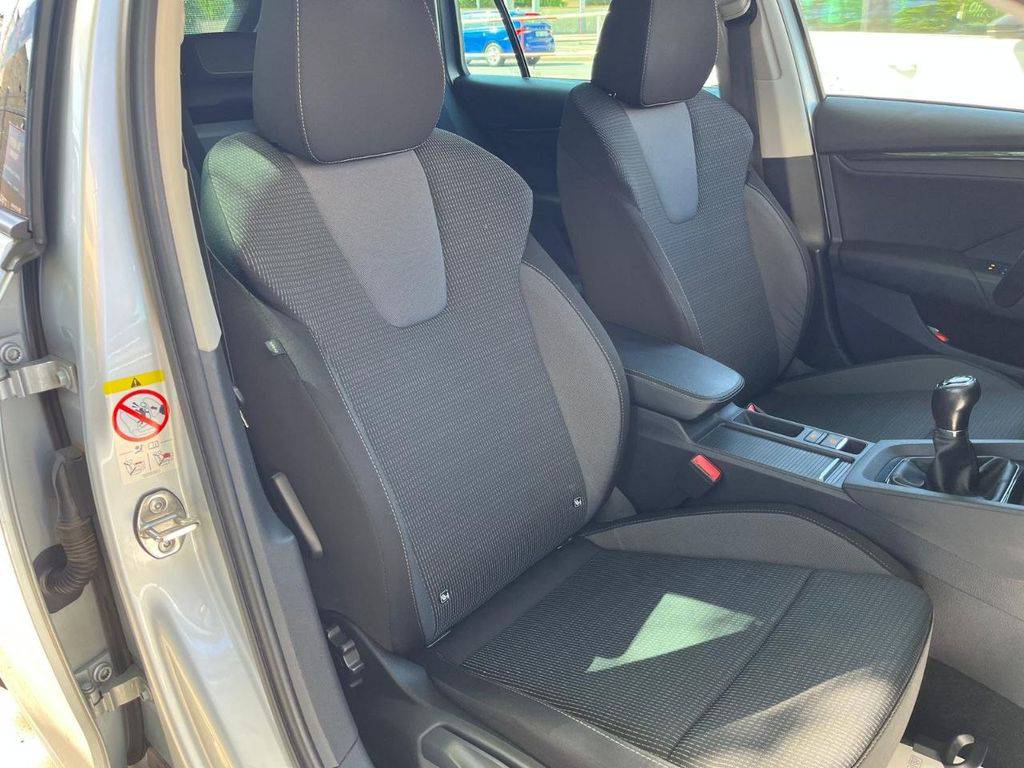 Škoda Octavia 2.0TDI-85KW/2022/1M,WEBASTO-ZÁRUKA