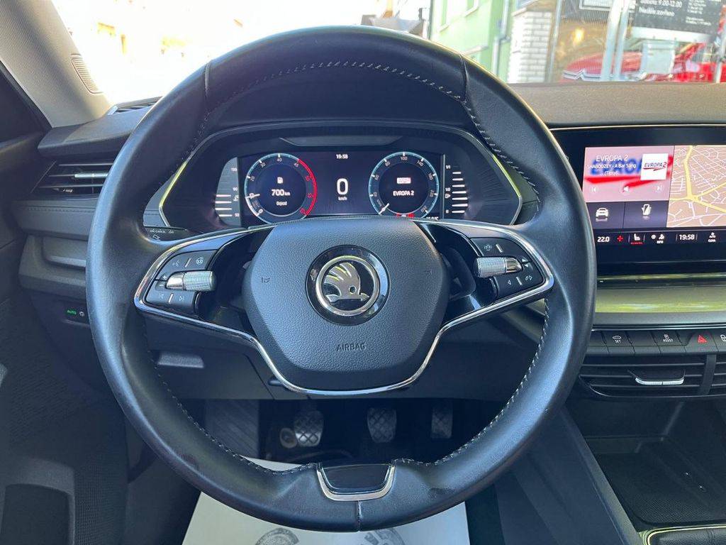 Škoda Octavia 2.0TDI-85KW/2022/1M,WEBASTO-ZÁRUKA