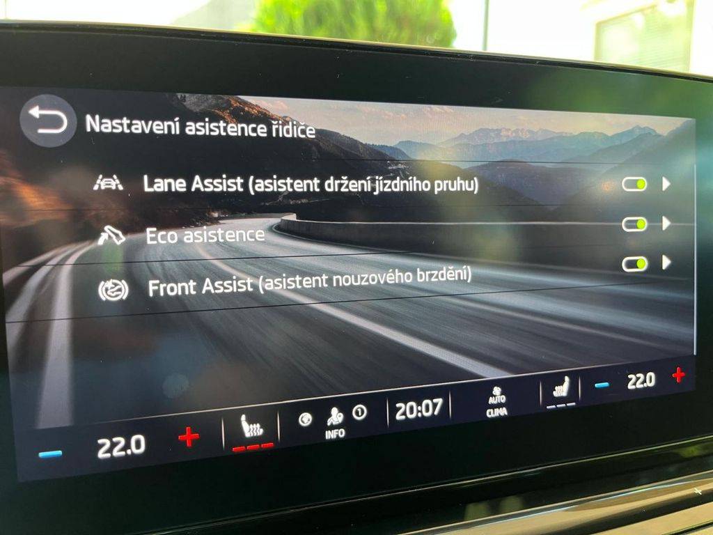 Škoda Octavia 2.0TDI-85KW/2022/1M,WEBASTO-ZÁRUKA