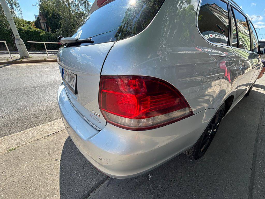 Volkswagen Golf 1.6TDi/2013/DSG.HIGHLINE.ČR.AK