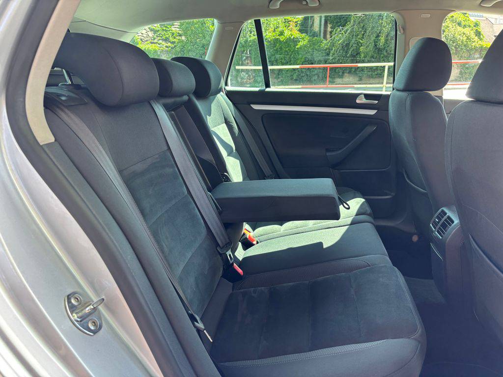 Volkswagen Golf 1.6TDi/2013/DSG.HIGHLINE.ČR.AK