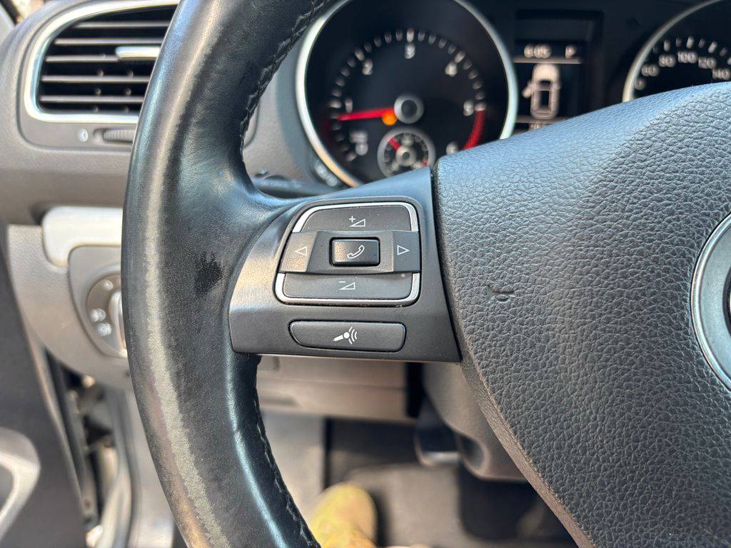 Volkswagen Golf 1.6TDi/2013/DSG.HIGHLINE.ČR.AK