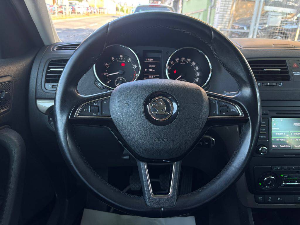 Škoda Yeti 1.4TSi-90KW/2015/ELEGANCE.1MAJ