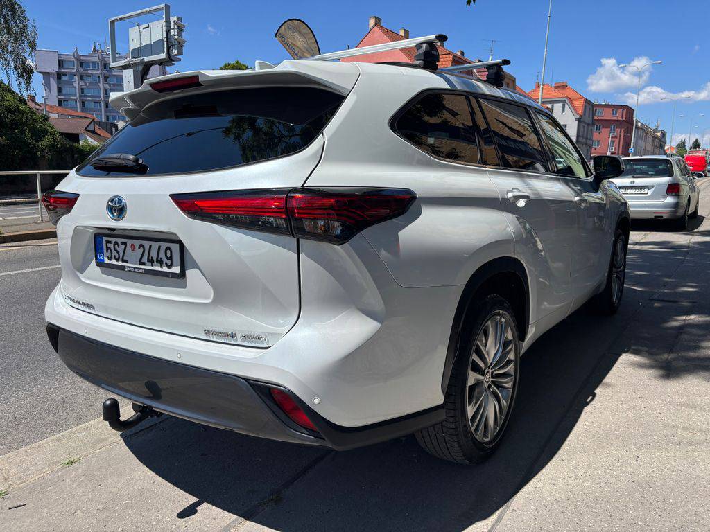 Toyota Highlander 2.5HEV e-CVT.CZ.DPH.PRESTIGE.1M-ZÁRUKA 