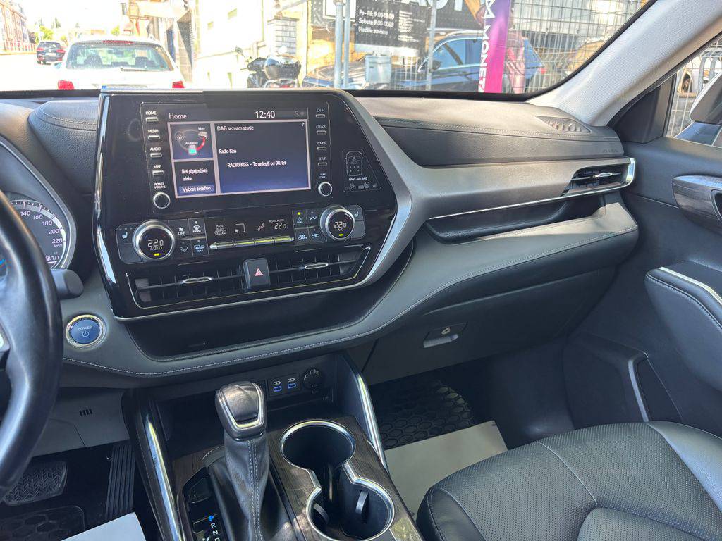 Toyota Highlander 2.5HEV e-CVT.CZ.DPH.PRESTIGE.1M-ZÁRUKA 
