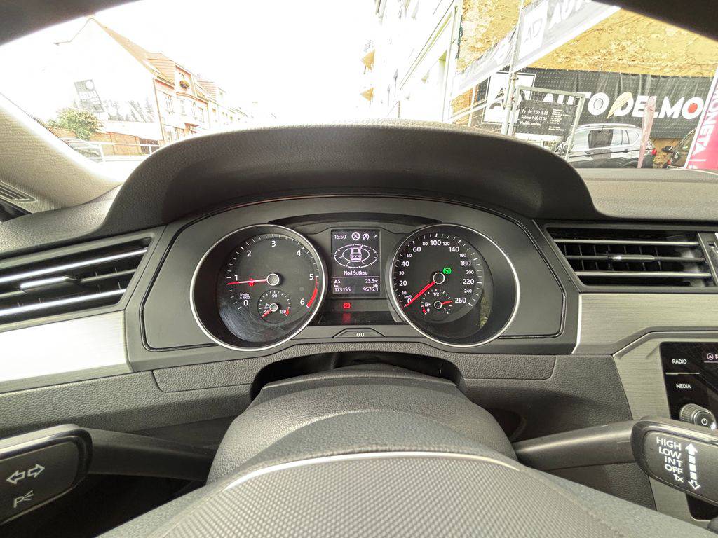 Volkswagen Passat 2.0TDi/2023/AT.1MAJ.TAŽNÉ.ZÁRU
