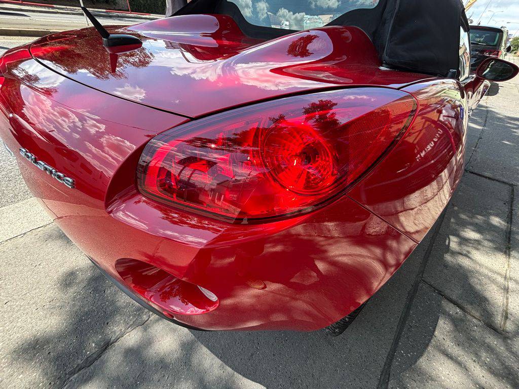 Pontiac Solstice 2.4i/2007/MAN6.KŮŽE.2MAJITEL