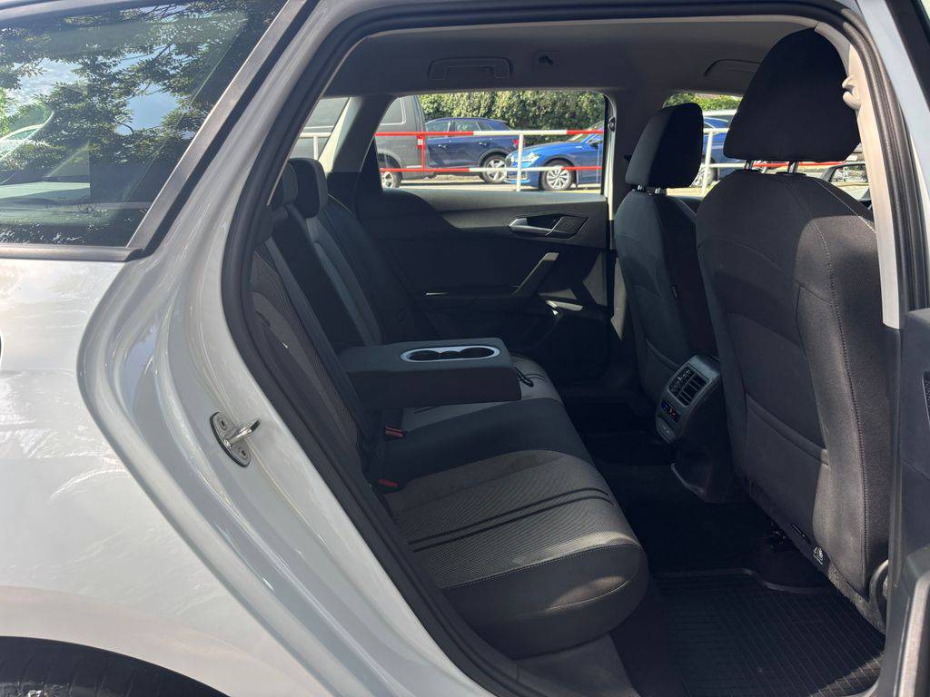 Seat Leon 2.0TDi-110KW/2022/DSG-SPORT.ZÁ