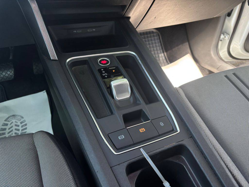 Seat Leon 2.0TDi-110KW/2022/DSG-SPORT.ZÁ