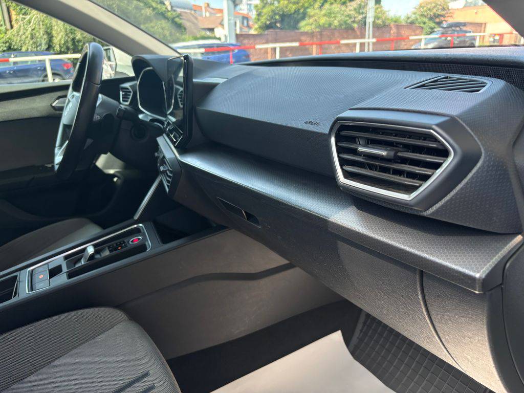 Seat Leon 2.0TDi-110KW/2022/DSG-SPORT.ZÁ