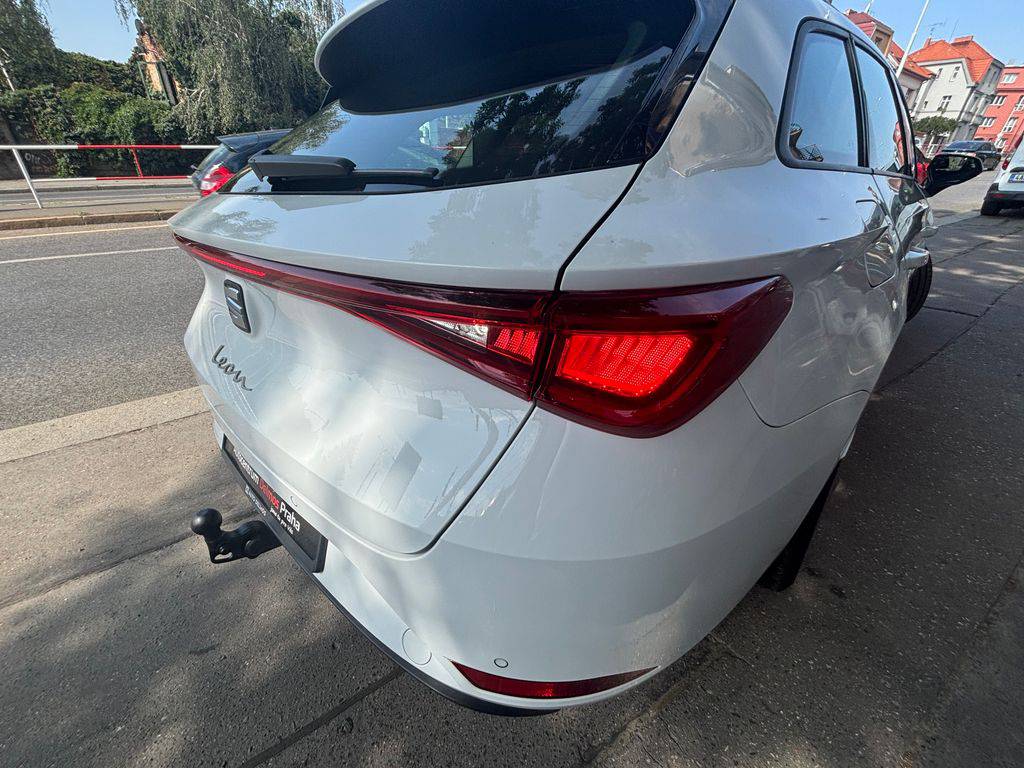 Seat Leon 2.0TDi-110KW/2022/DSG-SPORT.ZÁ