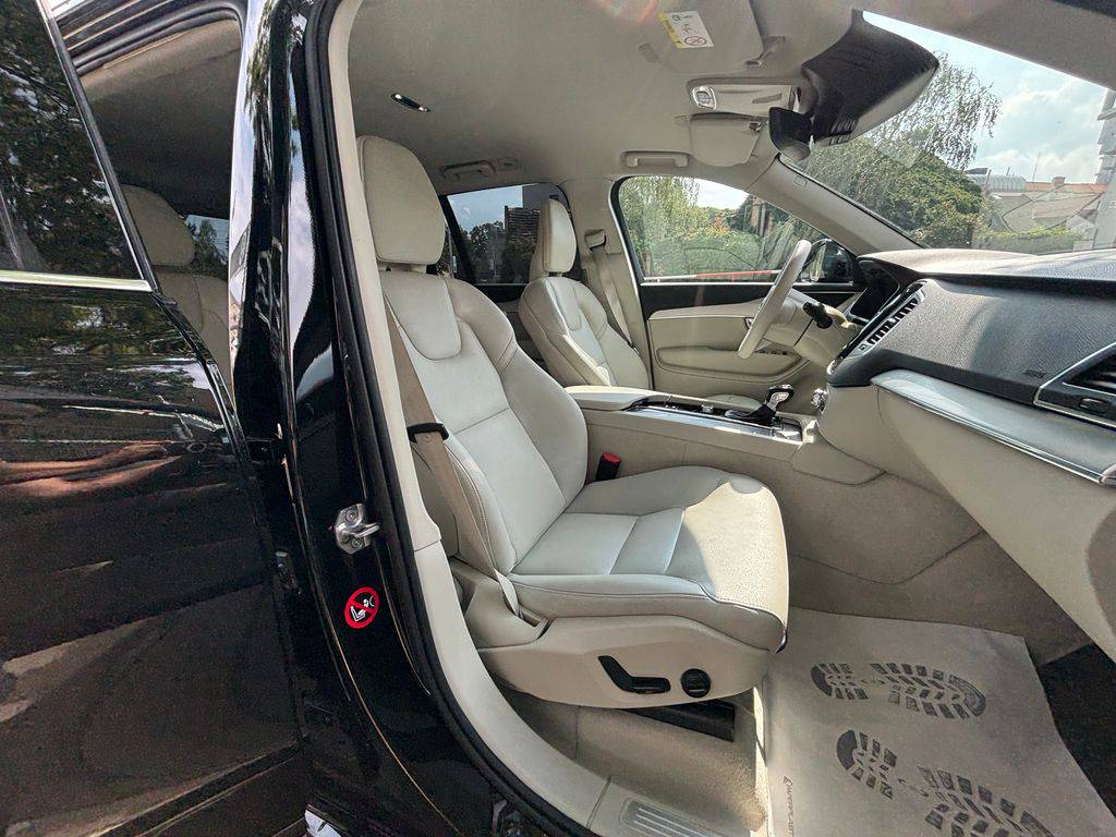 Volvo XC90 D5/2019/MOMENTUM.DPH.ZÁRUKA 12