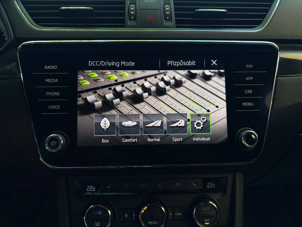 Škoda Superb 2.0TDI-AT/2018/SPORTLINE-ZÁRUK