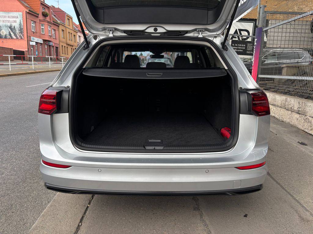 Volkswagen Golf 2.0TDI/2021/LIFE.1M.DPH-ZÁRUKA12