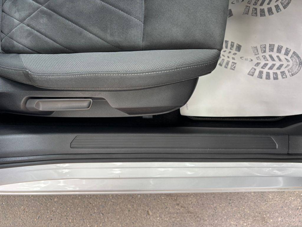 Volkswagen Golf 2.0TDI/2021/LIFE.1M.DPH-ZÁRUKA12