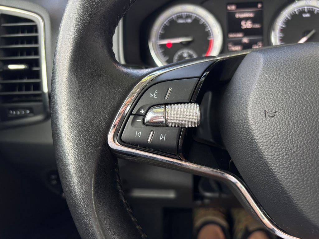 Škoda Karoq 2.0TDi-DSG/2023/ČR.DPH.1MAJ-ZÁ