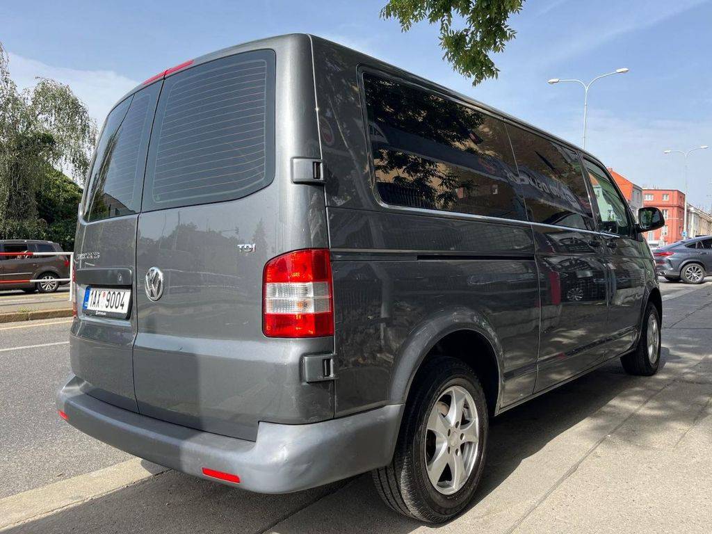 Volkswagen T5 Transporter 2.0TDI/103kW2010/CZ/8MÍST/1.MA