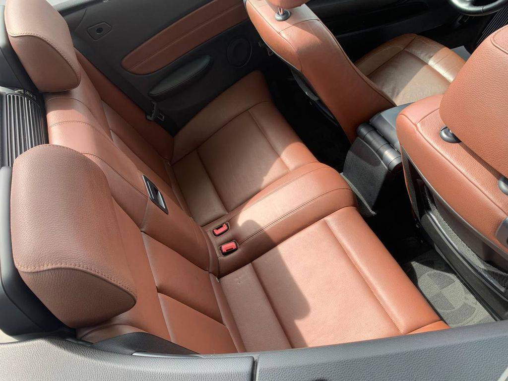 BMW 118 118i/2009/NOVÉ ROZVODY-TOP STAV