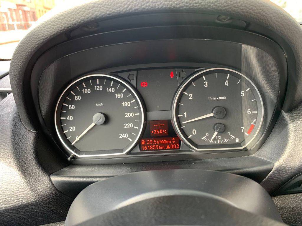 BMW 118 118i/2009/NOVÉ ROZVODY-TOP STAV