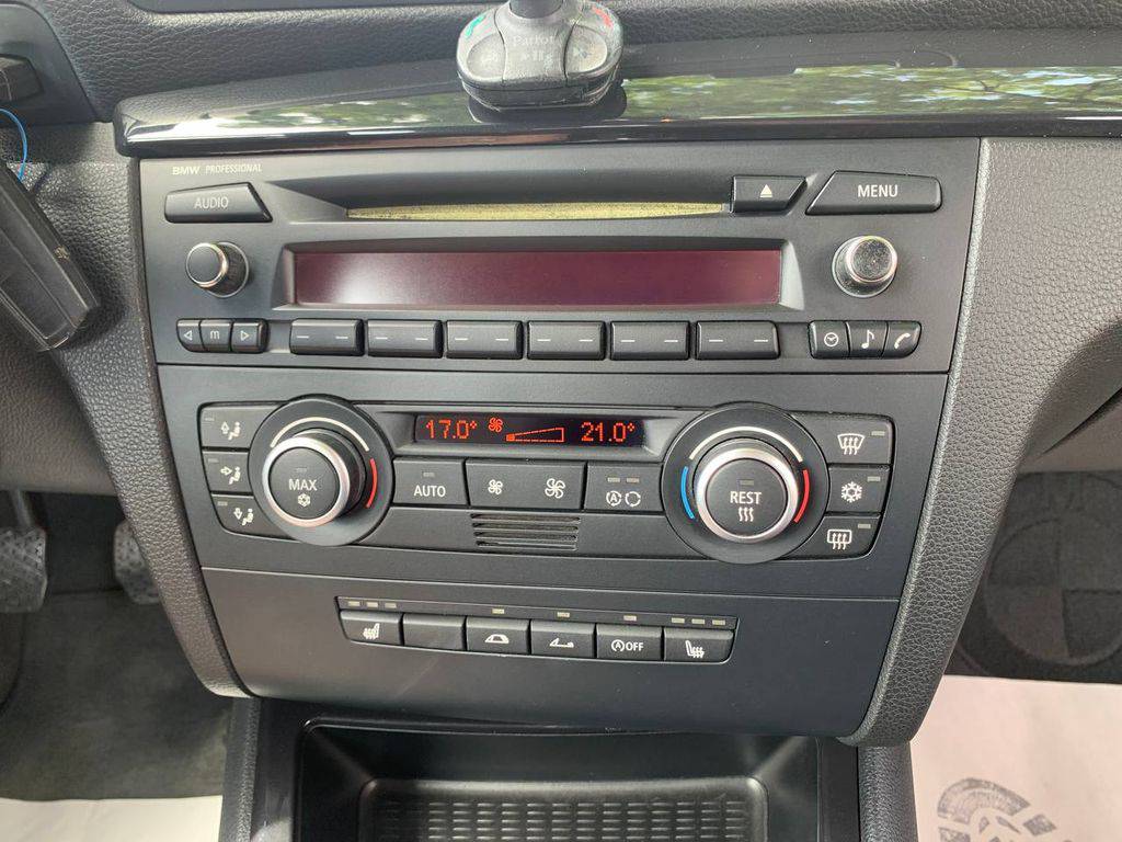 BMW 118 118i/2009/NOVÉ ROZVODY-TOP STAV