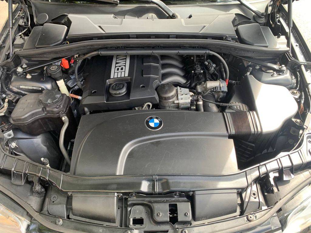 BMW 118 118i/2009/NOVÉ ROZVODY-TOP STAV