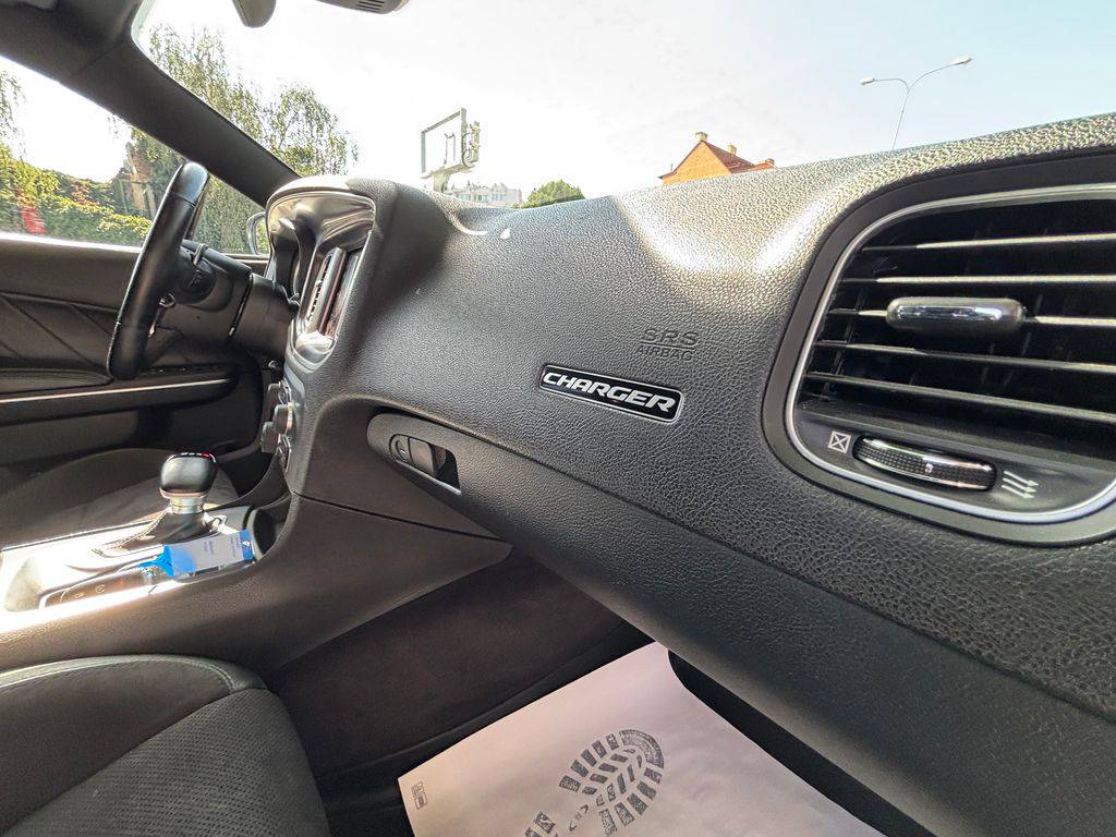 Dodge Charger 6.4-392/2019/Scat Pack.DPH.ZÁRUKA 12