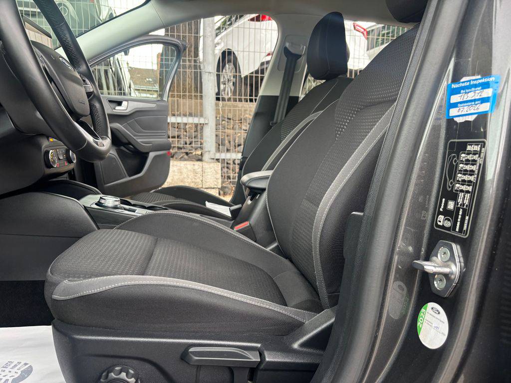 Ford Focus 1.5TDCi-88 kW/2023/AT-8.DPH.Titaniu-záruka