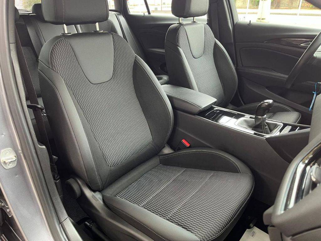 Opel Insignia 2.0CDTi/128KW/2021/SPORTS TOURER/1M-ZÁRUKA12MĚS