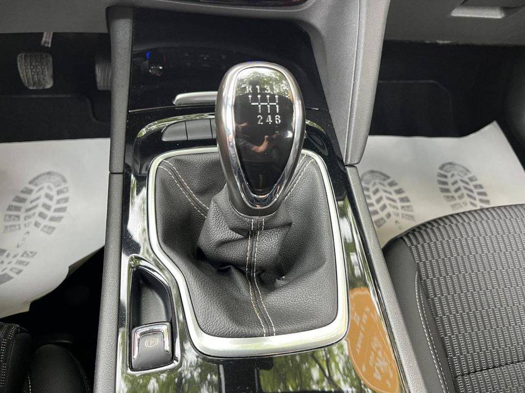 Opel Insignia 2.0CDTi/128KW/2022/SPORTS TOURER/1M-ZÁRUKA12MĚS