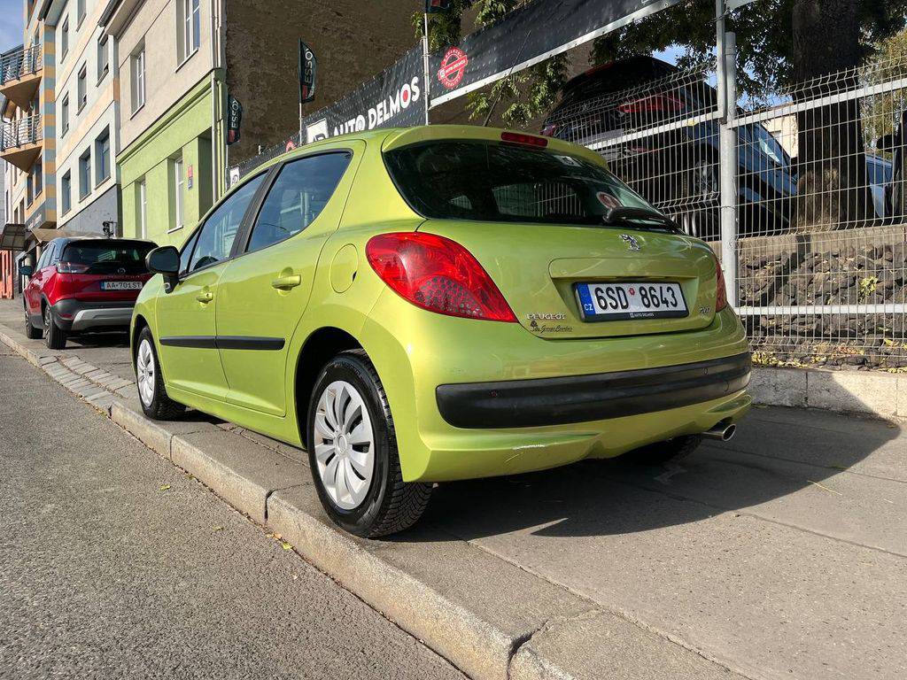 Peugeot 207 1.6i 80KW/2007/PANORAMA-KŮŽE