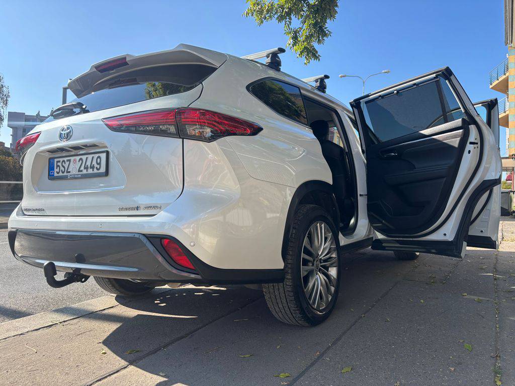 Toyota Highlander 2.5HEV e-CVT.CZ.DPH.PRESTIGE.1M-ZÁRUKA