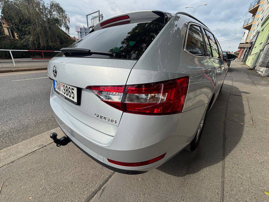 Škoda Superb 2.0TDI-110KW.DSG.TAŽNÉ-ZÁRUKA 12