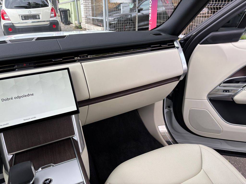 Land Rover Range Rover D350/2025/LONG,CZ-ZÁRUKA 5.LET