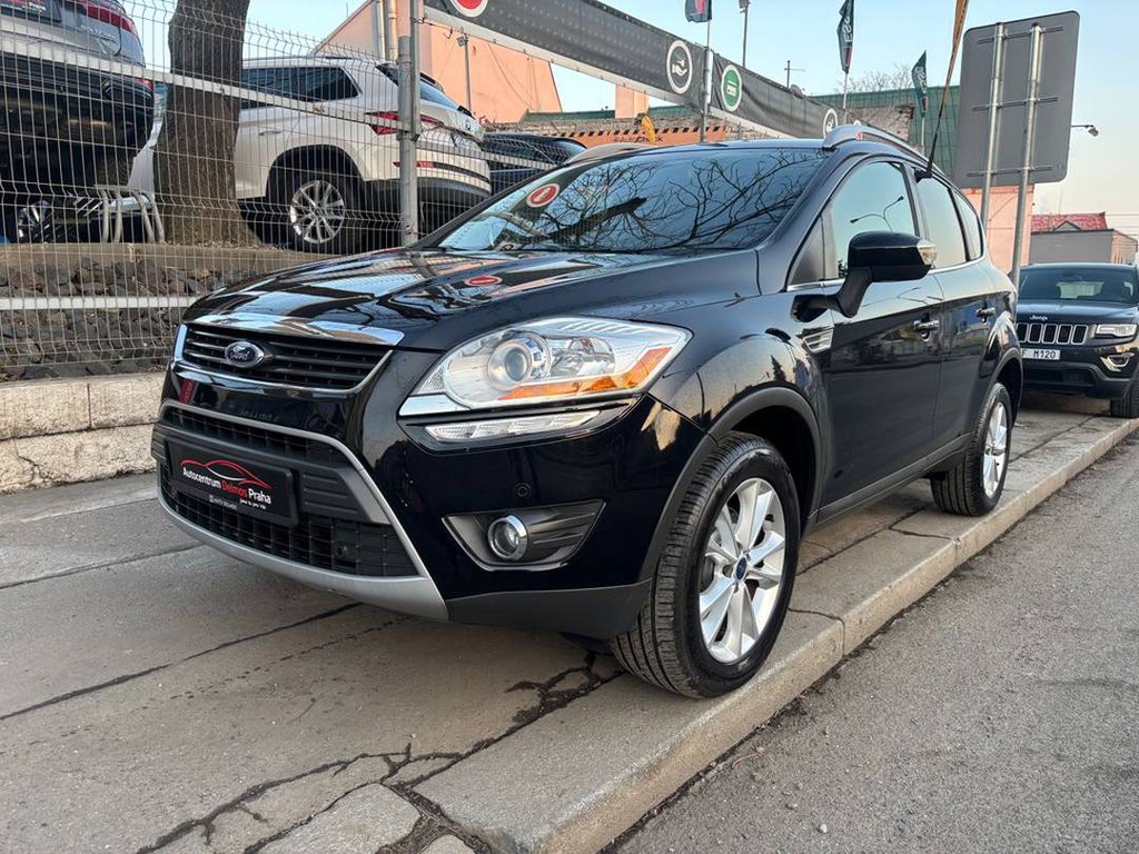 Ford Kuga 2.5T/2013/AT-4X4-TITANIUM